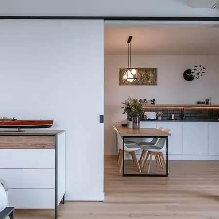 Appartement Modern 2 Bedroom In With Terrace *
